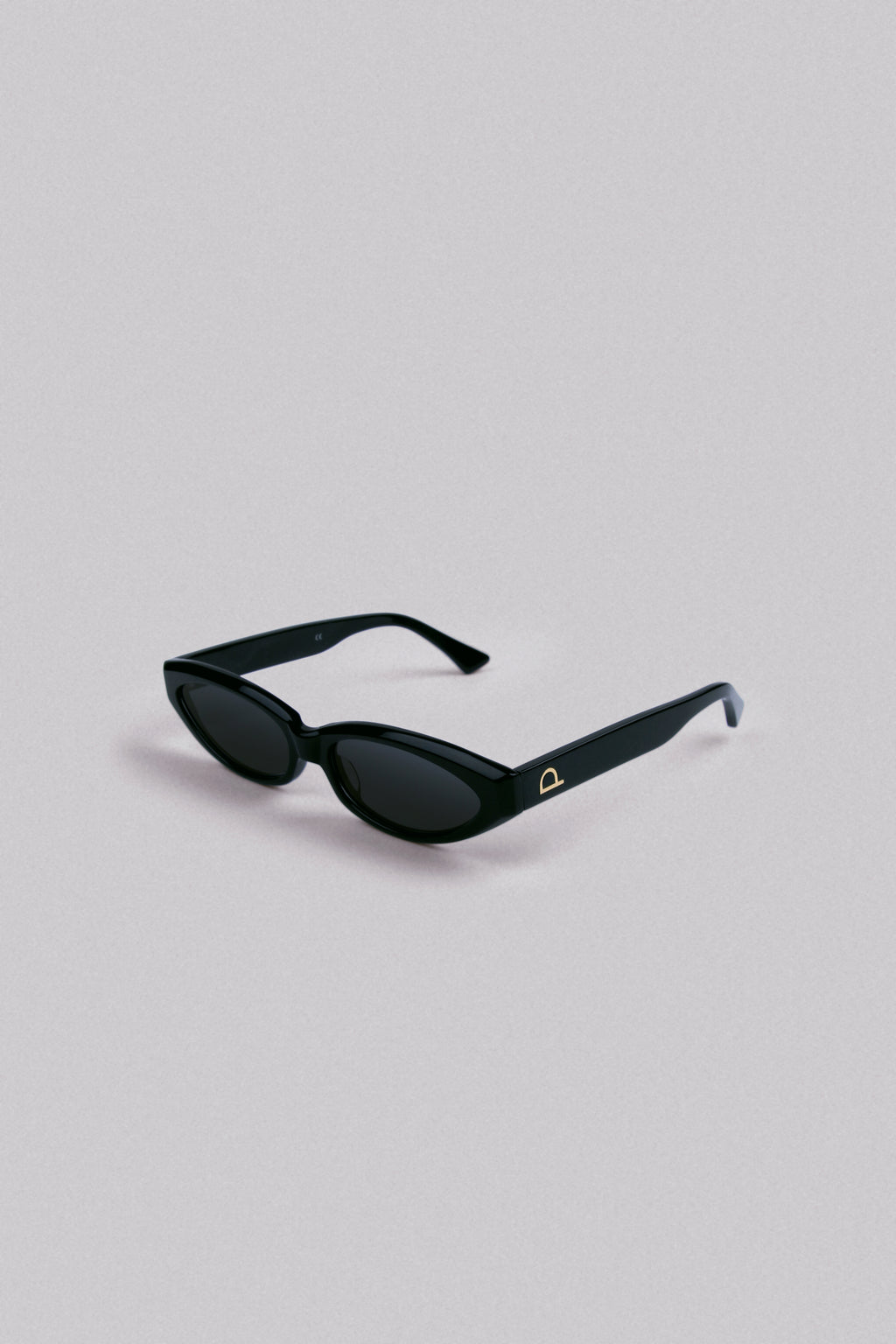 QUIN - Black