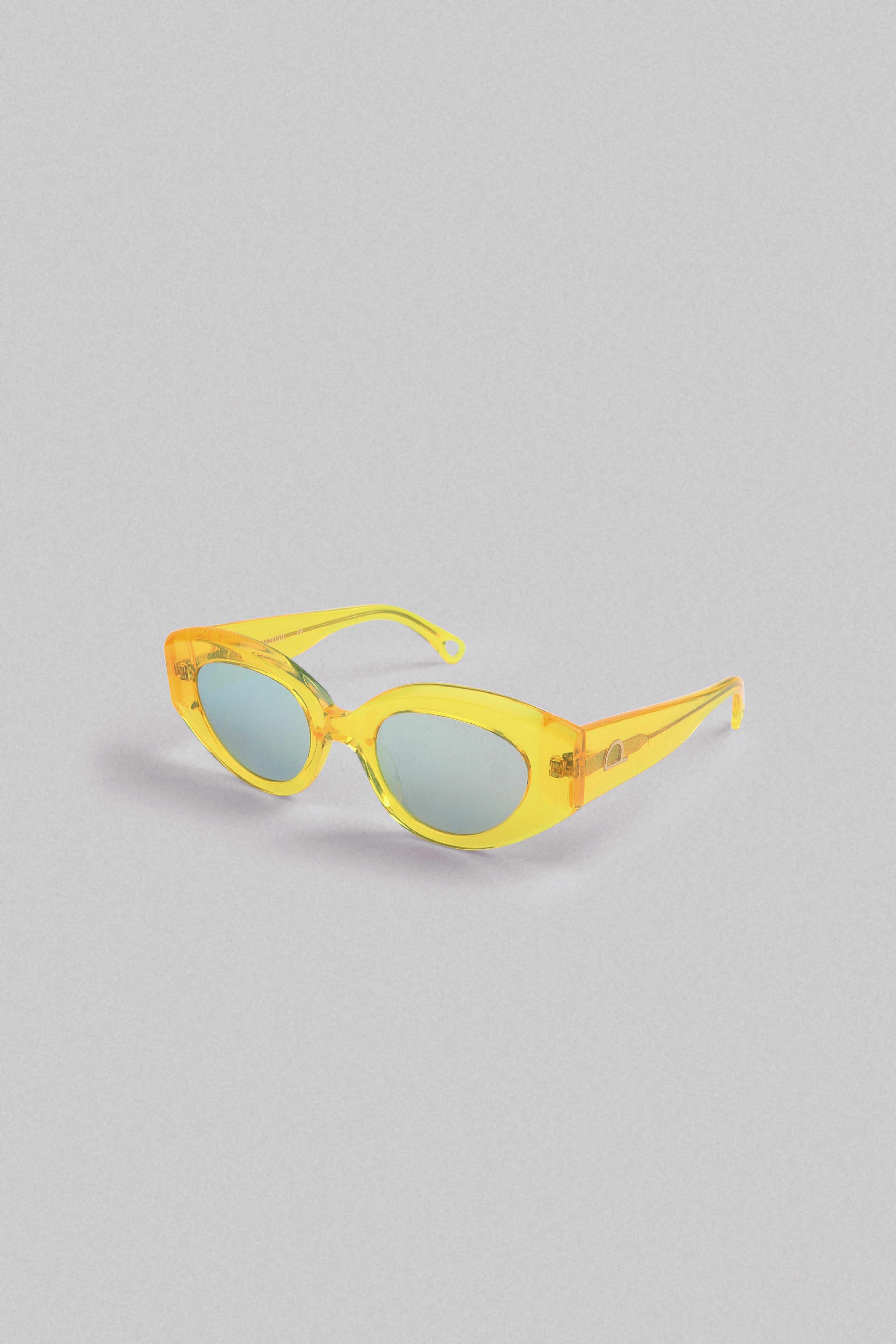 PETRA - Yellow